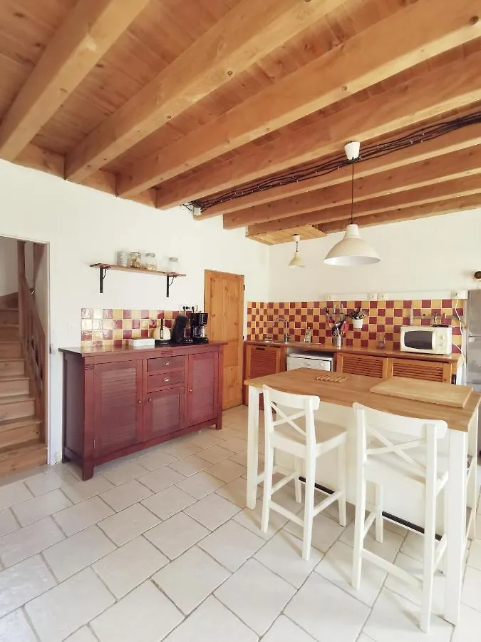 Holiday home La Maison Des Biscuits Loubaresse
