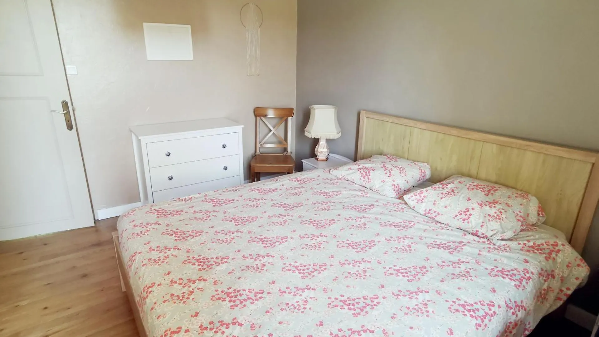 Holiday home La Maison Des Biscuits Loubaresse